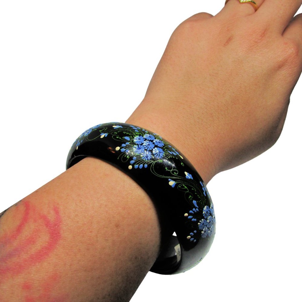Vintage Artisanal Hand-Painted Floral Wooden Bangle from Thailand c. 1960's